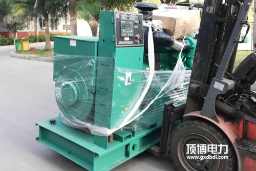 康明斯發(fā)電機(jī)組欠壓報(bào)警停機(jī)什么原因