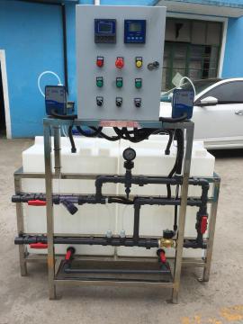 A型循環(huán)水加藥裝置  帶PH表