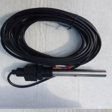 特點(diǎn)：316L不銹鋼，耐腐蝕、高溫、高壓型。  電極常數(shù)：10.0cm-1  性能：電極種類：兩電極式  電極材質(zhì)：316L不銹鋼  溫補(bǔ)元件：PT1000  機(jī)械連接：1/2